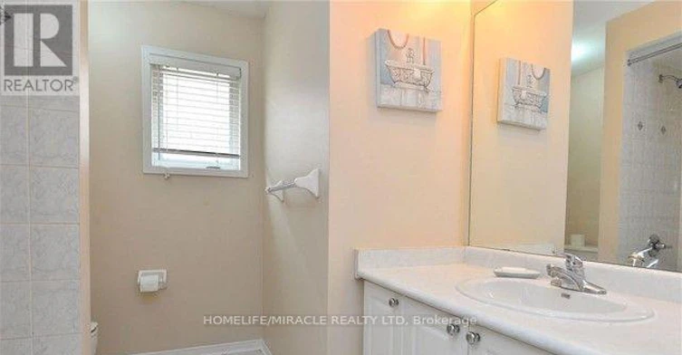34 Palleschi Drive, Brampton, ON, L6P 2R9 - 5