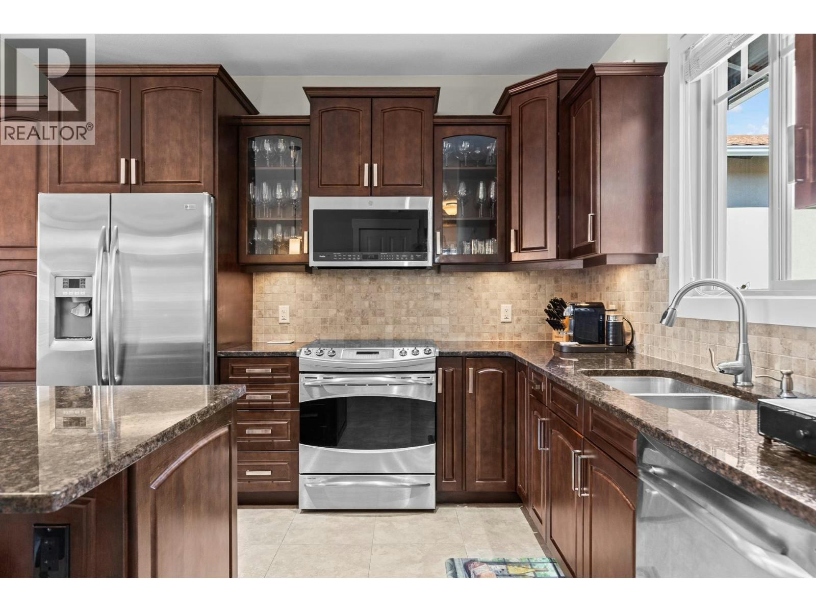 5-6823 Tucelnuit Drive, Oliver, BC, V0H 1T2 - 14