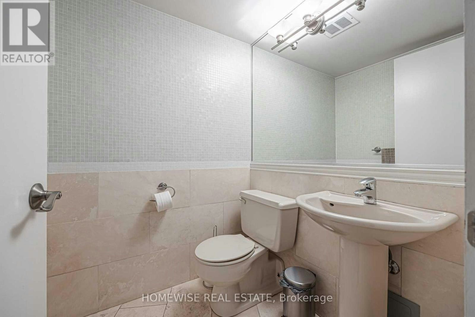 1808-33 Harbour Square, Toronto, ON, M5J 2G2 - 5