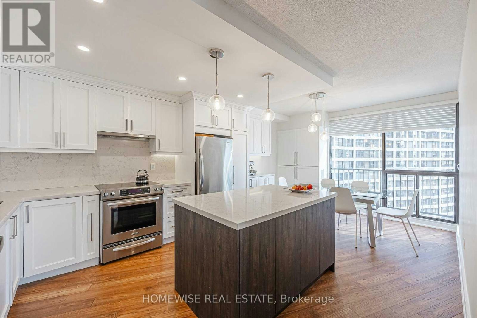 1808-33 Harbour Square, Toronto, ON, M5J 2G2 - 13