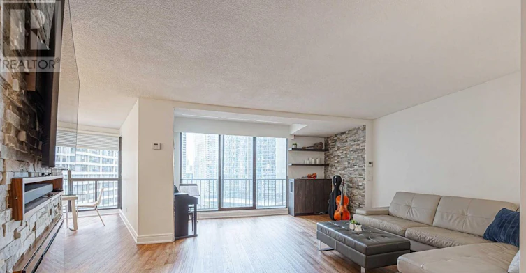 1808-33 Harbour Square, Toronto, ON, M5J 2G2 - 6