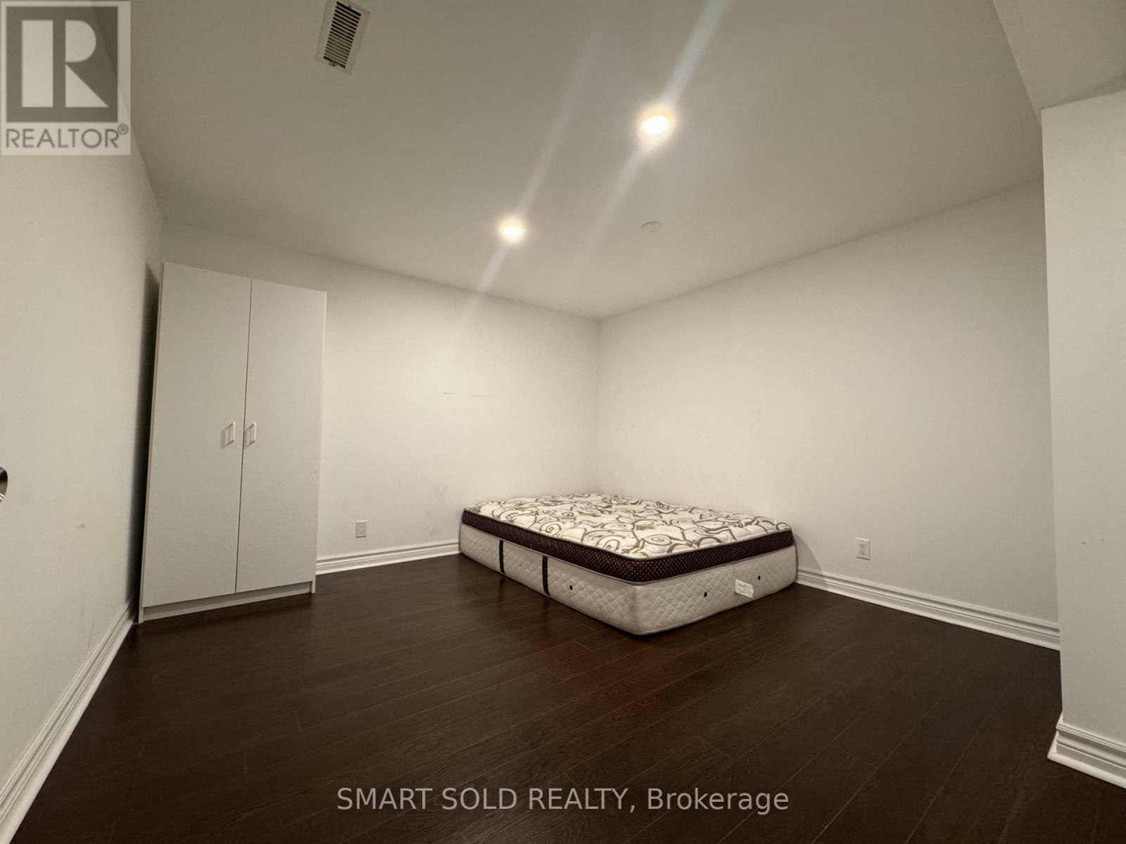 98 Sonmore Drive, Toronto, ON, M1S 1X4 - 2