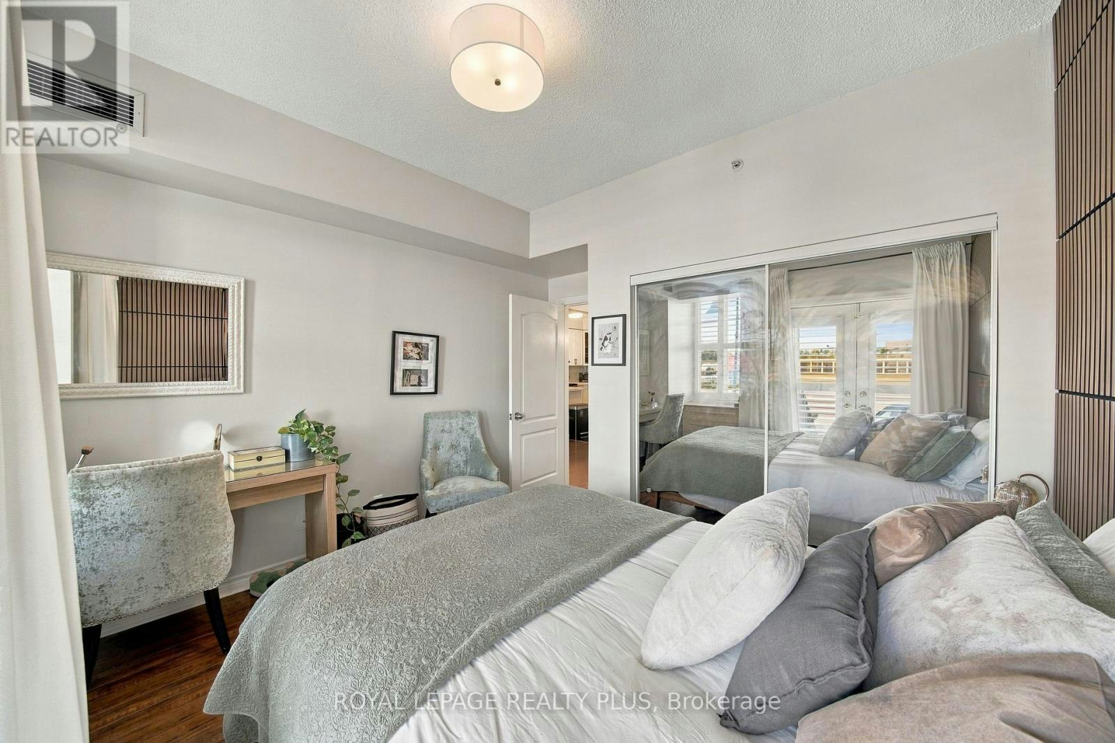 104-3531 Lake Shore Boulevard W, Toronto, ON, M8W 1P4 - 21