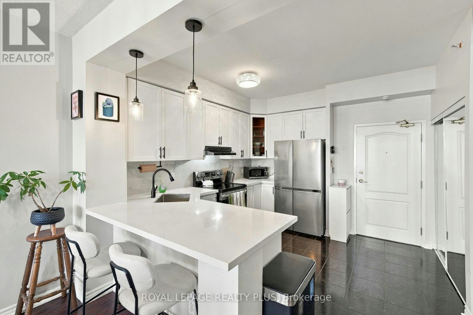 104-3531 Lake Shore Boulevard W, Toronto, ON, M8W 1P4 - 5