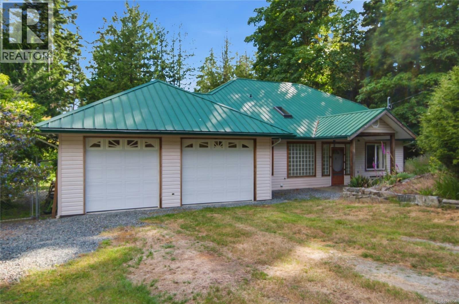 7905 Plumper Way, Pender Island, BC, V0N 2M2