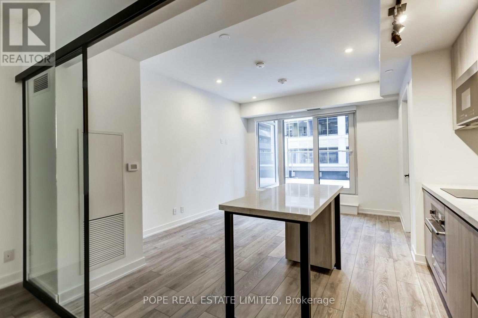806-108 Peter Street, Toronto, ON, M5V 0W2 - 5