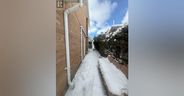 LOWER-130 Kingslake Road, Toronto, ON, M2J 3G1 - 7