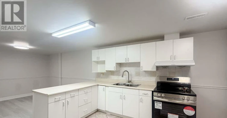 LOWER-130 Kingslake Road, Toronto, ON, M2J 3G1