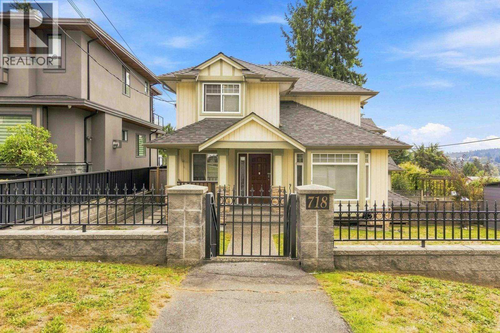 718 Delestre Avenue, Coquitlam, BC, V3K 2G3