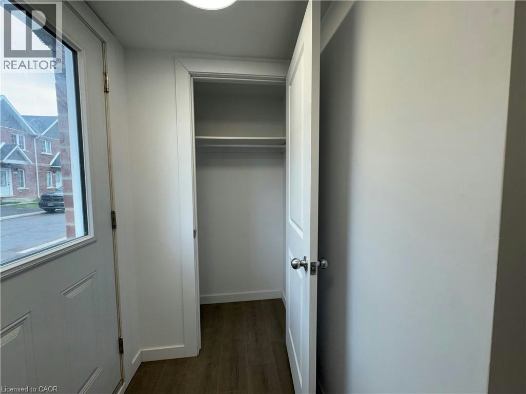 Main-107 Highriver Trail, Welland, ON, L3C 0H6 - 3