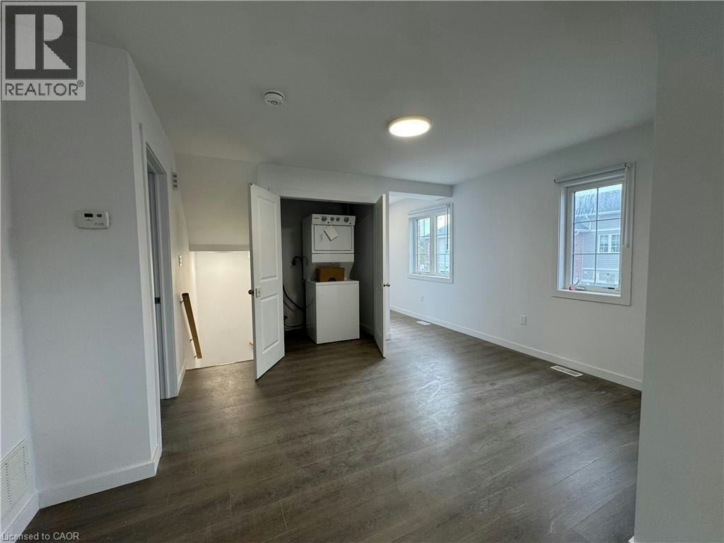 Main-107 Highriver Trail, Welland, ON, L3C 0H6 - 8