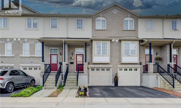 18-105 Pinnacle Drive