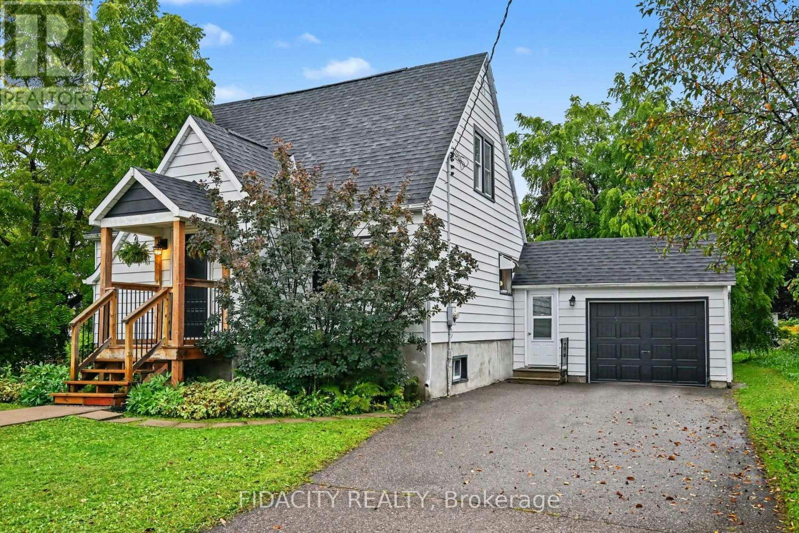 7 Truelove Street, Whitewater Region, ON, K0J 1K0