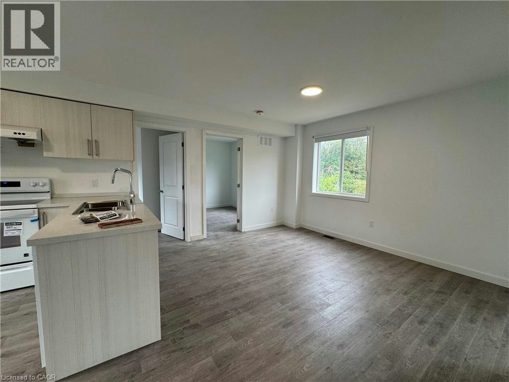 Main-99 Highriver Trail, Welland, ON, L3C 0H6 - 4