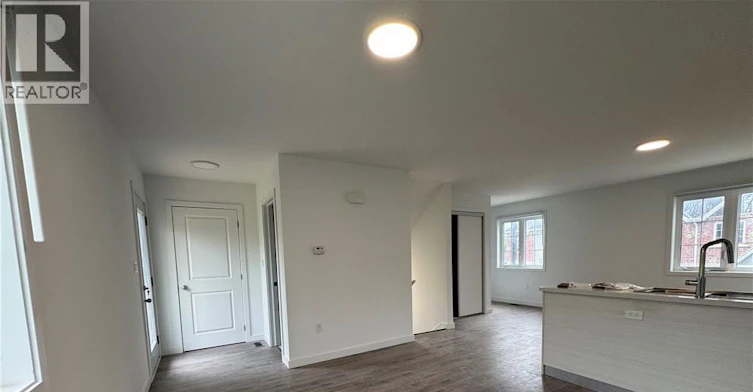 Main-99 Highriver Trail, Welland, ON, L3C 0H6 - 5
