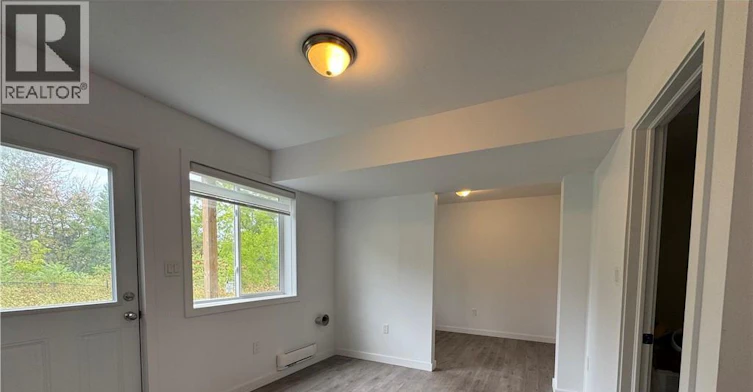 Lower-99 Highriver Trail, Welland, ON, L3C 0H6 - 5