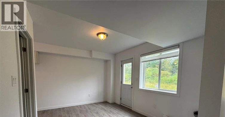 Lower-99 Highriver Trail, Welland, ON, L3C 0H6 - 7