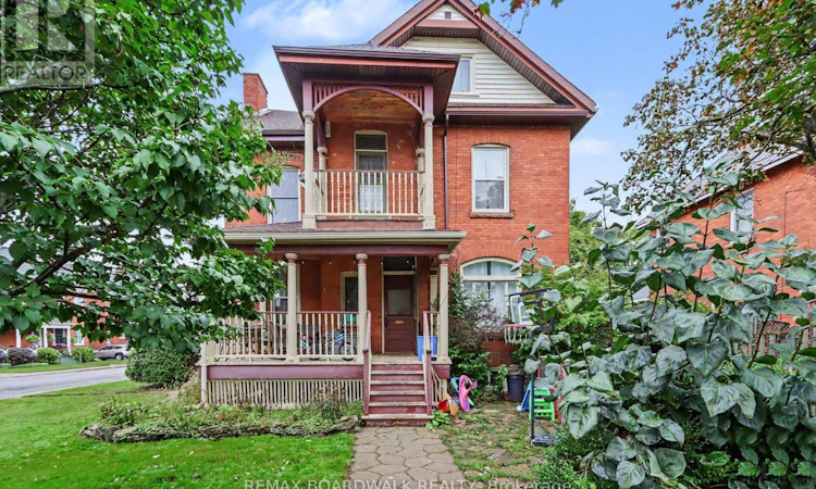 10 Glen Avenue