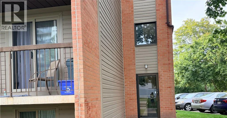 115-30 Hickory Street E, Waterloo, ON, N2J 4L4 - 3