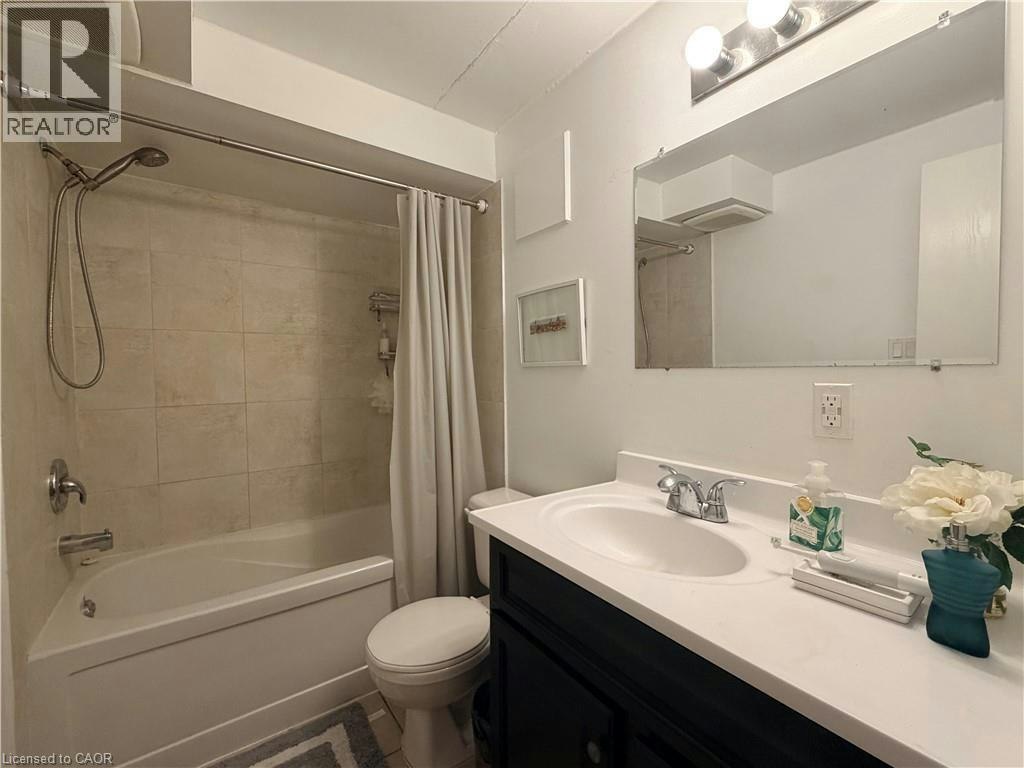 115-30 Hickory Street E, Waterloo, ON, N2J 4L4 - 14
