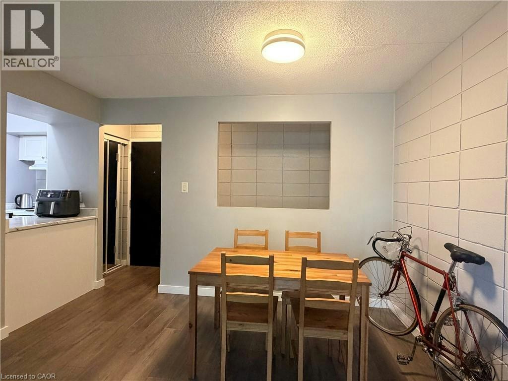 115-30 Hickory Street E, Waterloo, ON, N2J 4L4 - 8