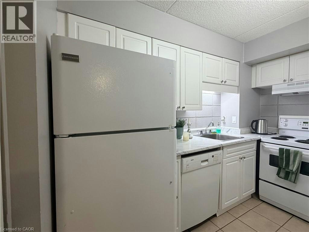 115-30 Hickory Street E, Waterloo, ON, N2J 4L4 - 9