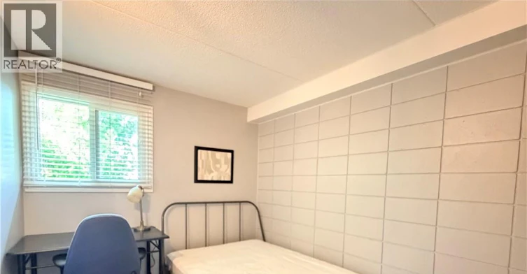 115-30 Hickory Street E, Waterloo, ON, N2J 4L4 - 11