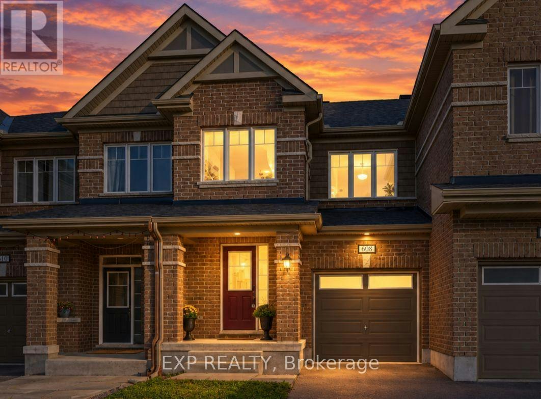 608 Parade Drive, Ottawa, ON, K2S 0Y5