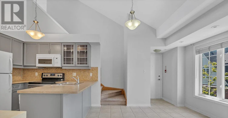 6-720 Neighbourhood Circle S, Mississauga, ON, L5B 0B4 - 17
