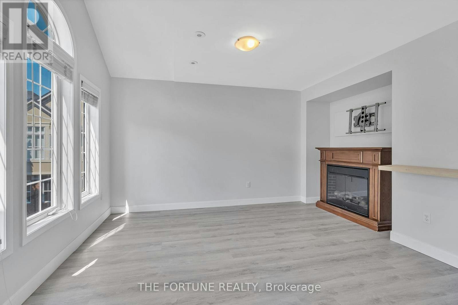 6-720 Neighbourhood Circle S, Mississauga, ON, L5B 0B4 - 16