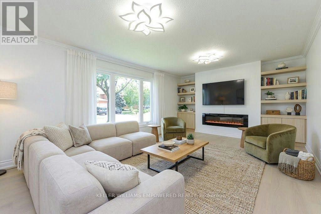 24 Marconi Avenue, Vaughan, ON, L4L 7A5