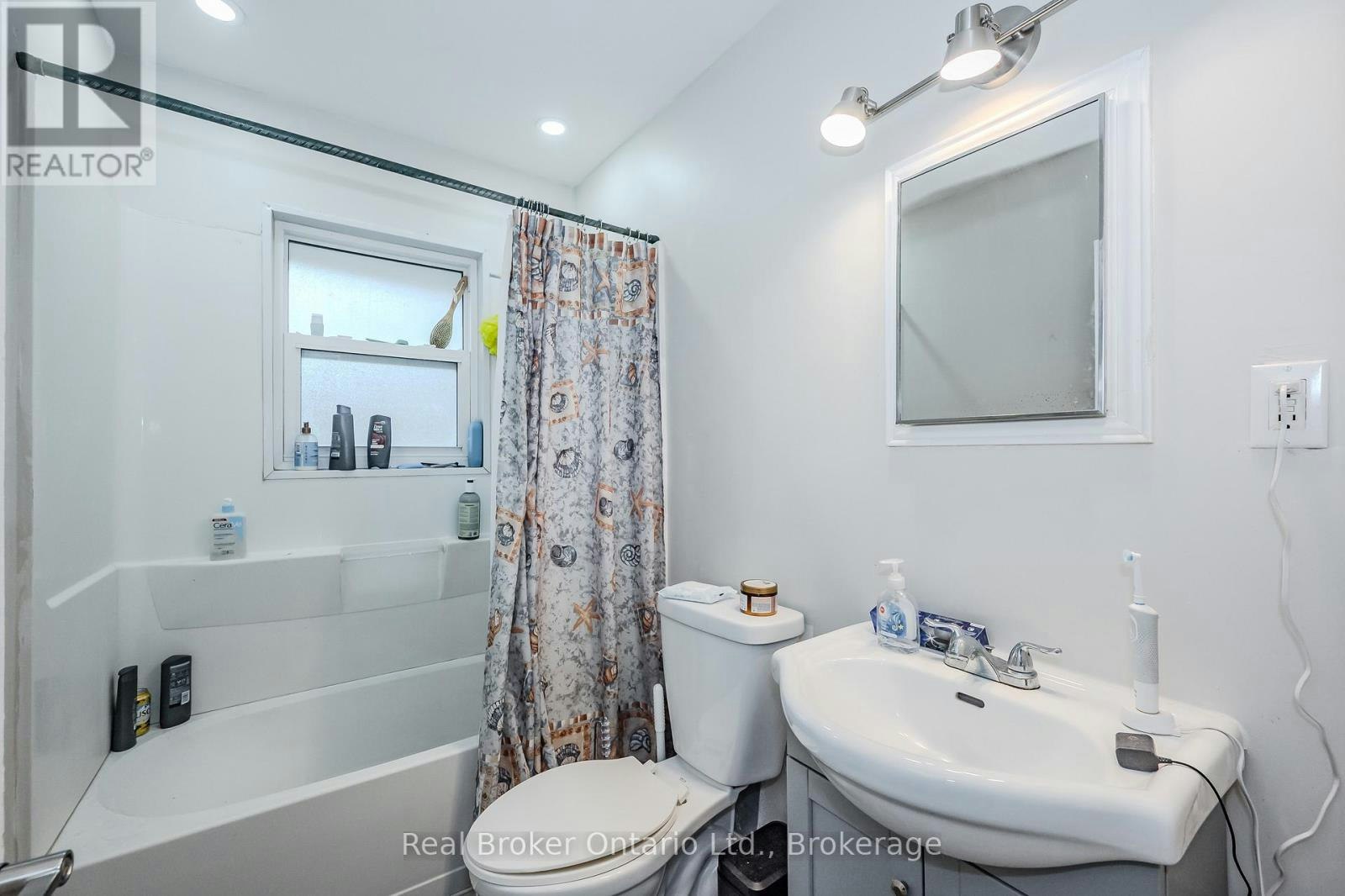 112 Victoria Road N, Guelph, ON, N1E 5H3 - 12