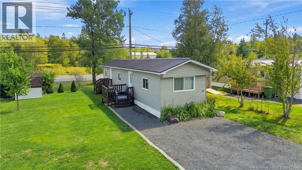 19 Hedgeview Drive, Fredericton, NB, E3B 6R6