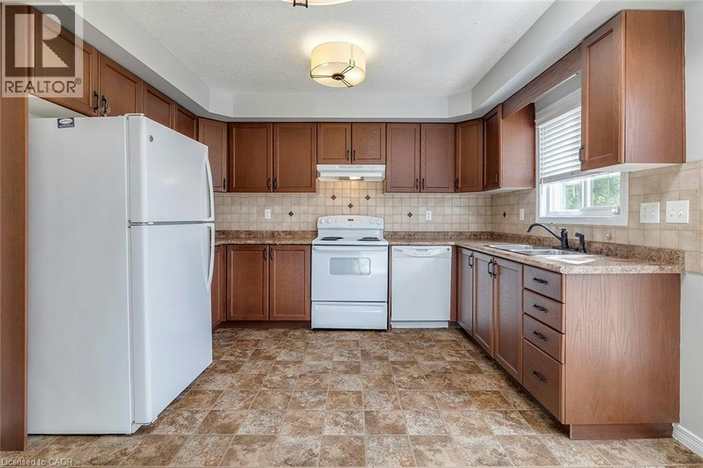 B-935 Glasgow Street, Kitchener, ON, N2N 0B5 - 10