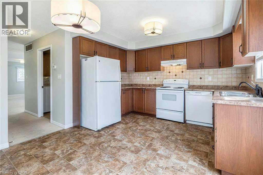 B-935 Glasgow Street, Kitchener, ON, N2N 0B5 - 11