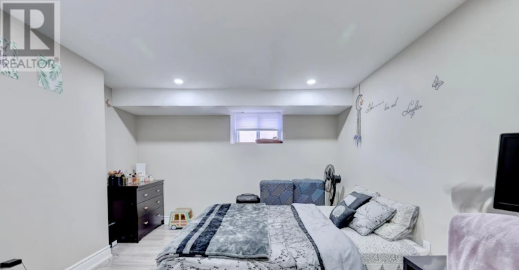 4-118 Fairholt Road S, Hamilton, ON, L8M 2T7 - 7
