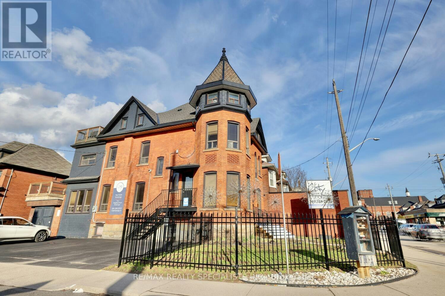 4-118 Fairholt Road S, Hamilton, ON, L8M 2T7 - 9