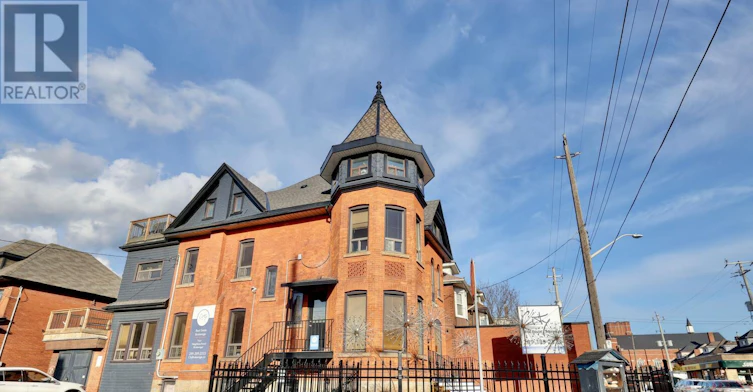 4-118 Fairholt Road S, Hamilton, ON, L8M 2T7 - 9