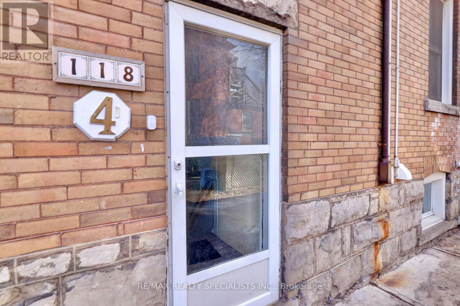 4-118 Fairholt Road S, Hamilton, ON, L8M 2T7 - 5