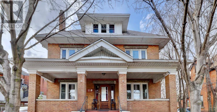 4-118 Fairholt Road S, Hamilton, ON, L8M 2T7
