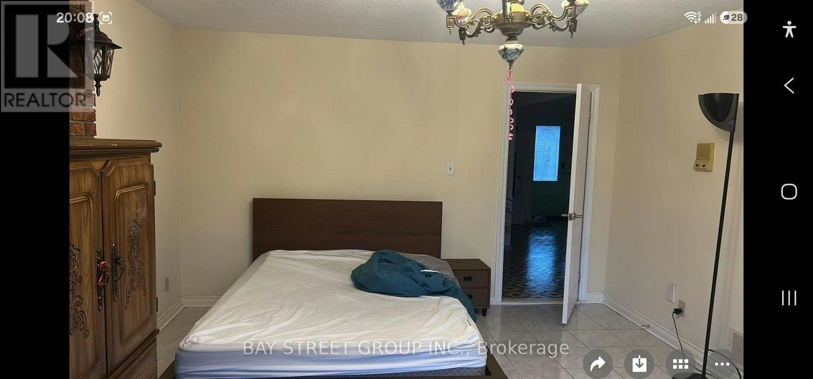 MAIN 1-29 Elmartin Drive, Toronto, ON, M1W 3C6 - 8