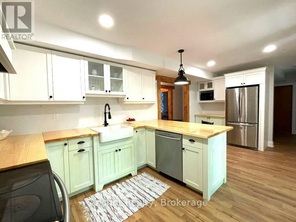 630 Farquhar Street, Gravenhurst, ON, P1P 1E3 - 6