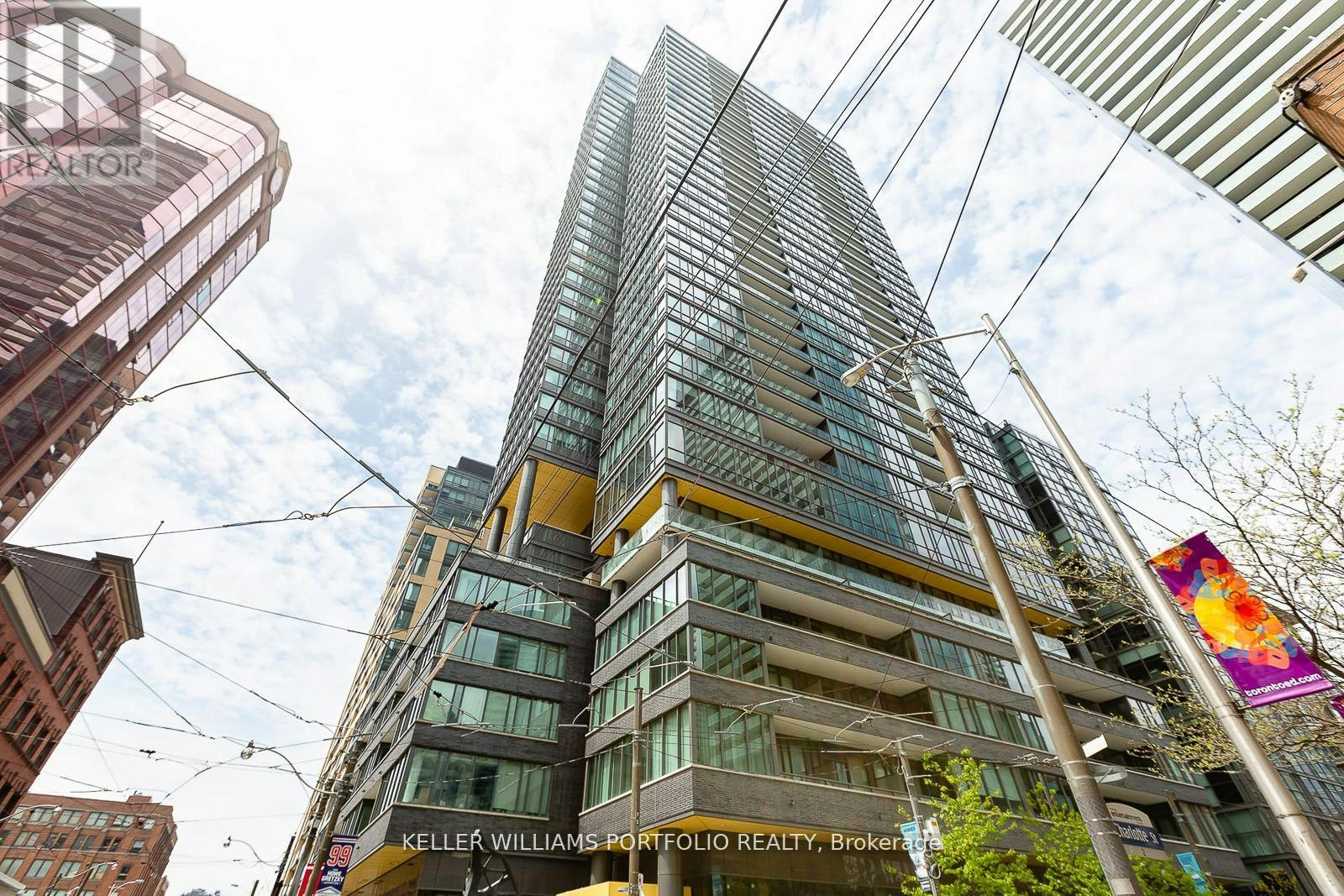 2209-8 Charlotte Street, Toronto, ON, M5V 0K4