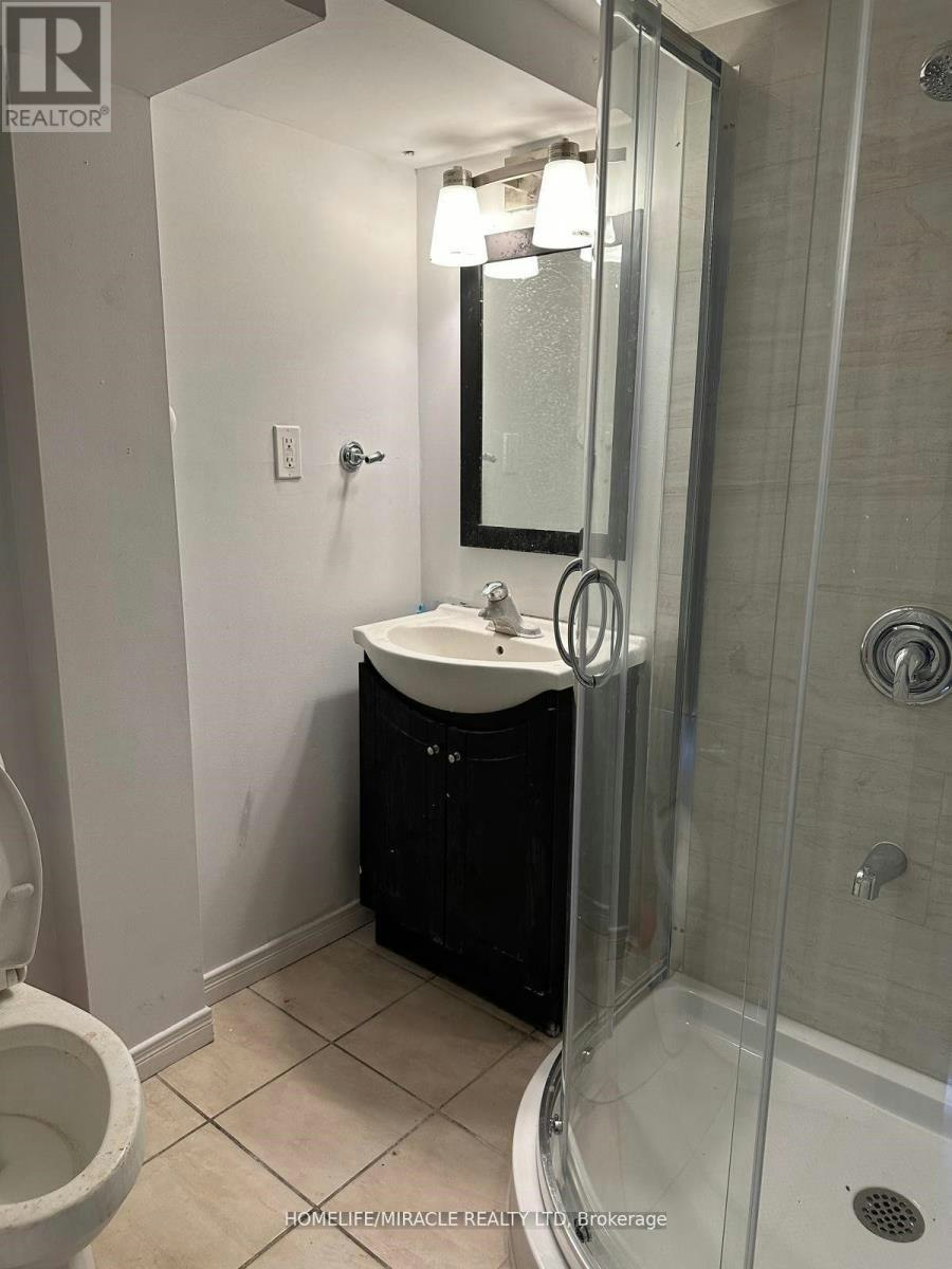 15 Beverley Street, Waterloo, ON, N2L 2H5 - 13