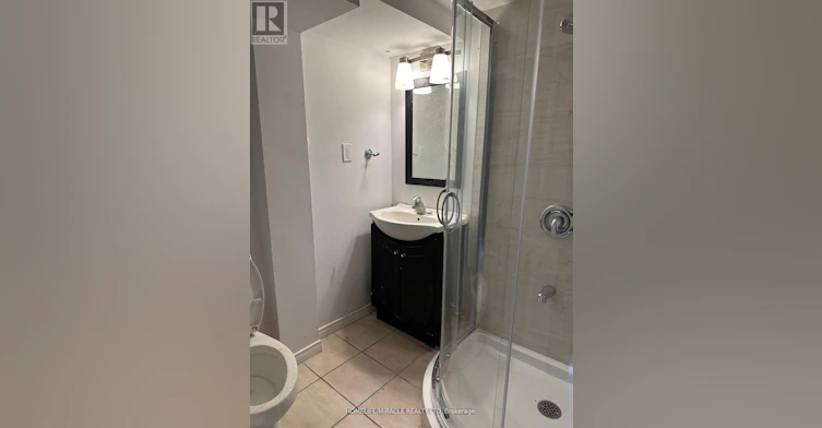 15 Beverley Street, Waterloo, ON, N2L 2H5 - 13