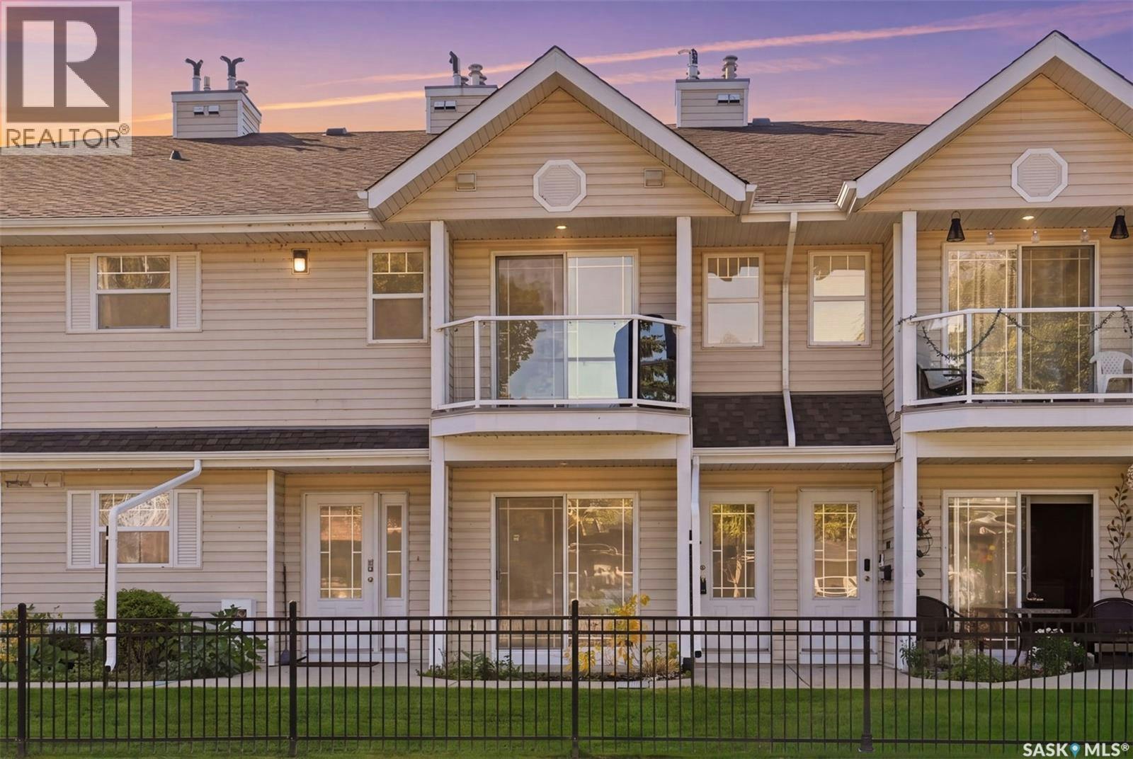 202 F-141 105th Street W, Saskatoon, SK, S7N 1N3