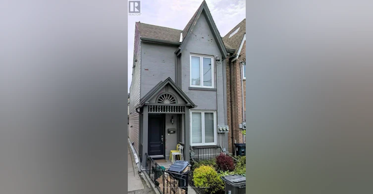 15 Coolmine Road, Toronto, ON, M6J 3G1