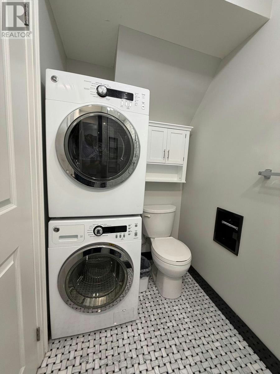 15 Coolmine Road, Toronto, ON, M6J 3G1 - 8