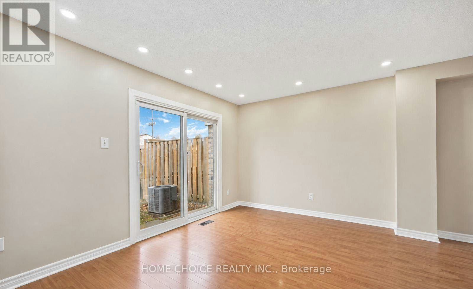 31-611 Galahad Drive, Oshawa, ON, L1K 1M1 - 4