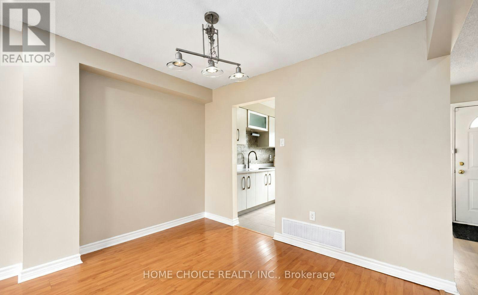 31-611 Galahad Drive, Oshawa, ON, L1K 1M1 - 7